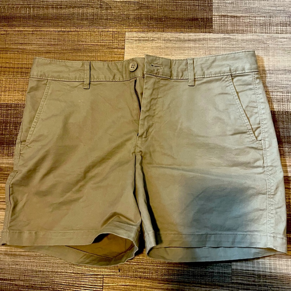 Women’s Khaki Shorts
